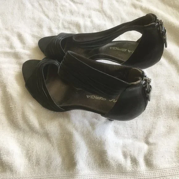 Sandals - Picture 4 of 4